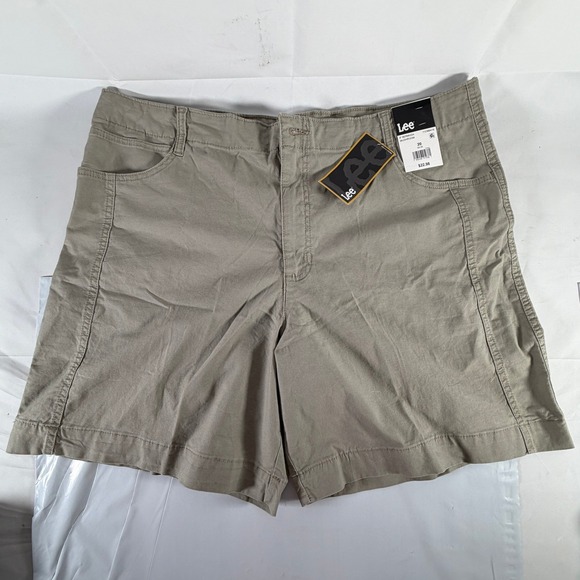 Lee Pants - Lee Women's 8" Bermuda Shorts Size 20 Mushroom Beige Mid Rise Stretch New